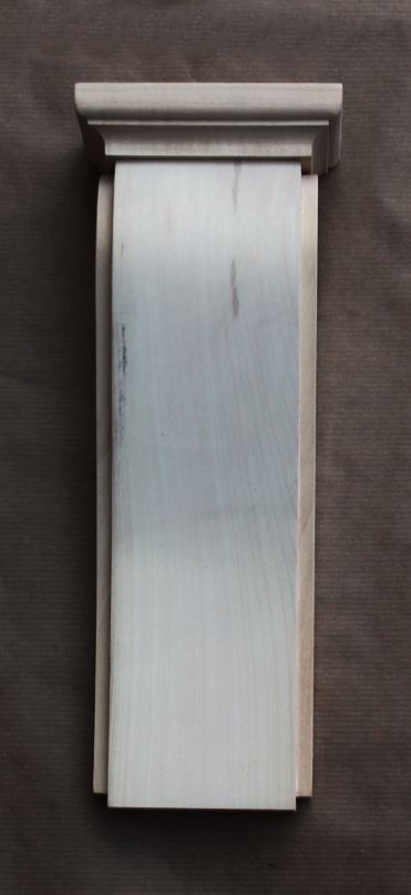 kroksztyn drewniany, drewniany korbel, drewniane ozdoby do mebli kuchennych, ozdobny wspornik drewniany, kapitel drewniany, dekor do stylizowanych kuchni, ornament meblowy, kroksztyn drewniany, korbel drewniany, kapitel drewniany, wspornik drewniany, ozdobny wspornik, wspornik pod okap, rzeźbiony wspornik,